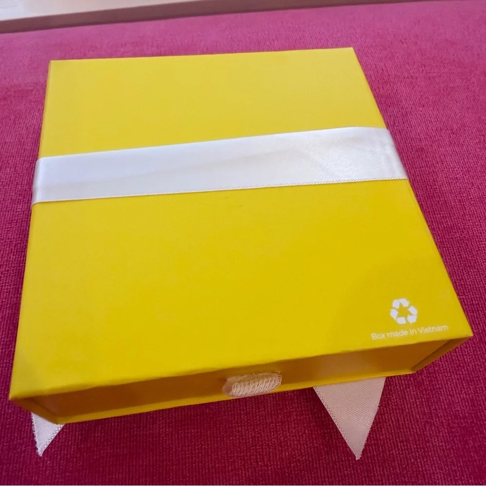 New Kendra Scott Jewelry Gift Box Drawer Box with Ribbon